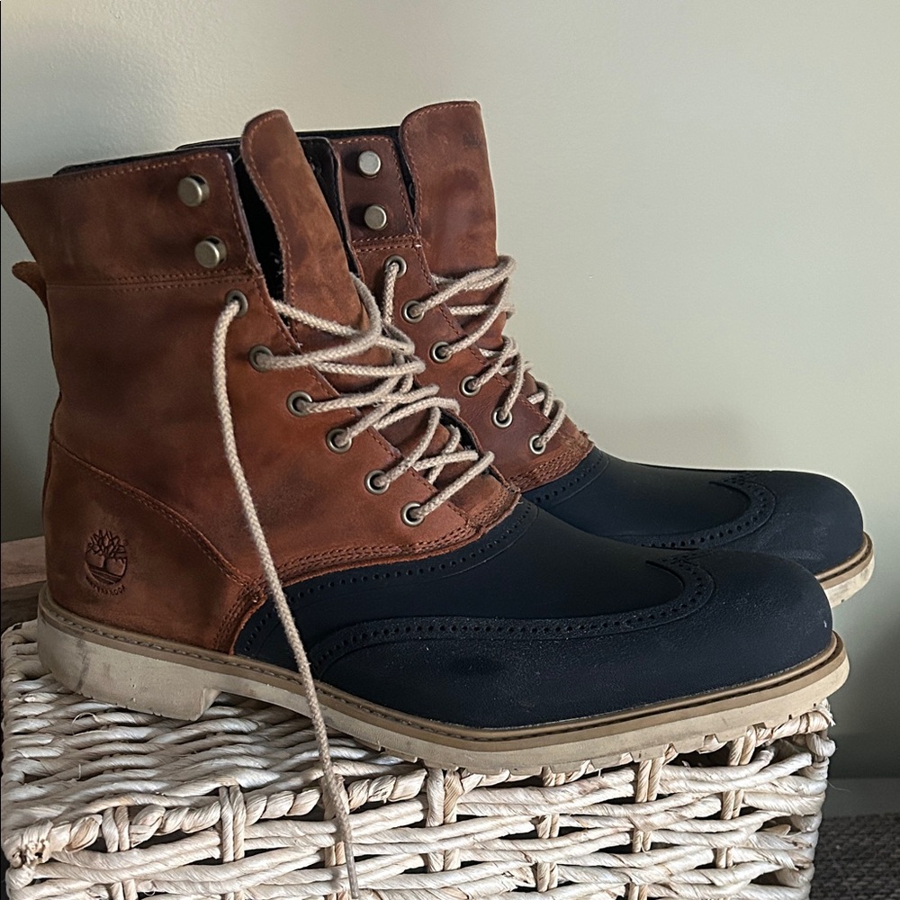 Timberland Men's Tan and Black Leather Boots